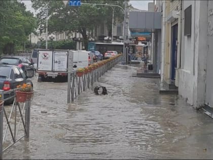 Черноморское побережье во власти непогоды. И будет ещё хуже
