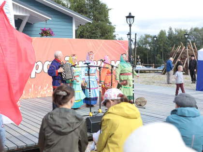 В Туломе прошел творческий фестиваль "В единстве наша сила"