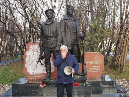 Уважаемые земляки, сегодня провел заседание "Исторической гостиной" по теме: "Они защитили Мурманск" с курсантами средней мореходки