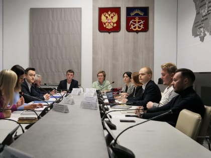 Павел Хлопонин избран председателем Молодежного парламента при Мурманской областной Думе