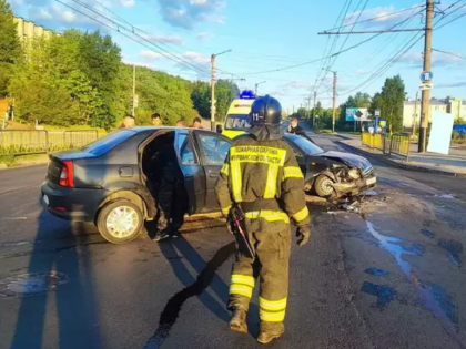 В Мурманске в ДТП на Героев-североморцев пострадал один человек