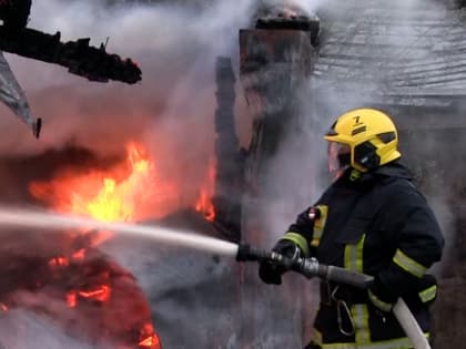 Жилой деревянный дом горел в Кандалакшском районе