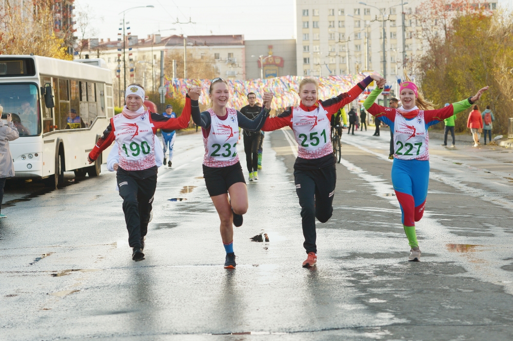 Спорт пробег. Пробег кола Мурманск. Пробег. Конкурс мини Мурманск бег. Пробег мой Мурманск.