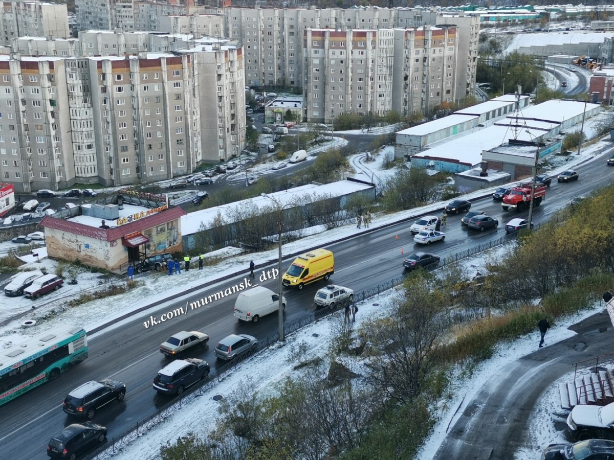 Верхнеростинское шоссе мурманск. Верхнеростинское шоссе 3 Мурманск. Мурманск сейчас. Пробки в Мурманске сейчас.