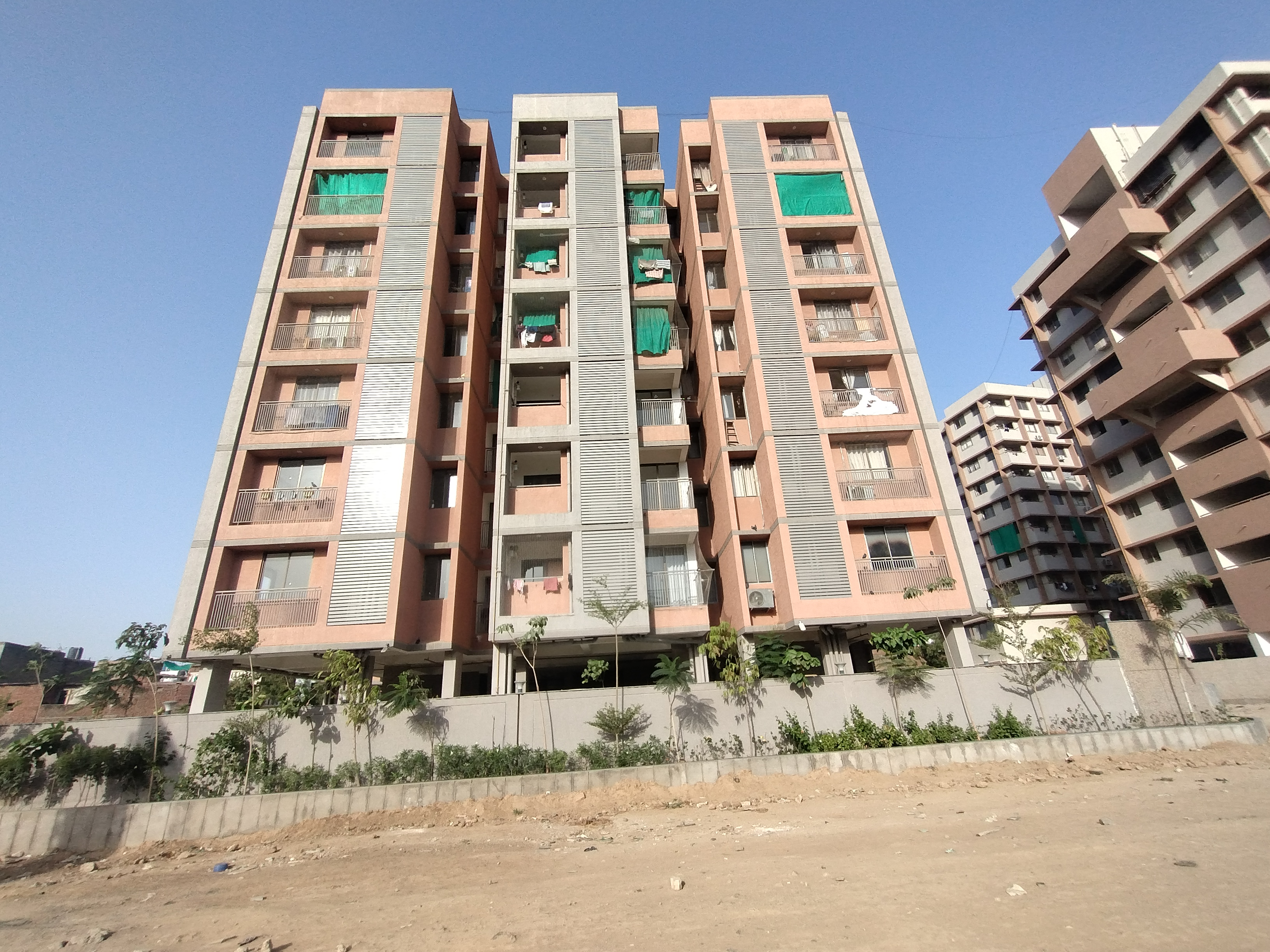 Pearl 78, New Ranip