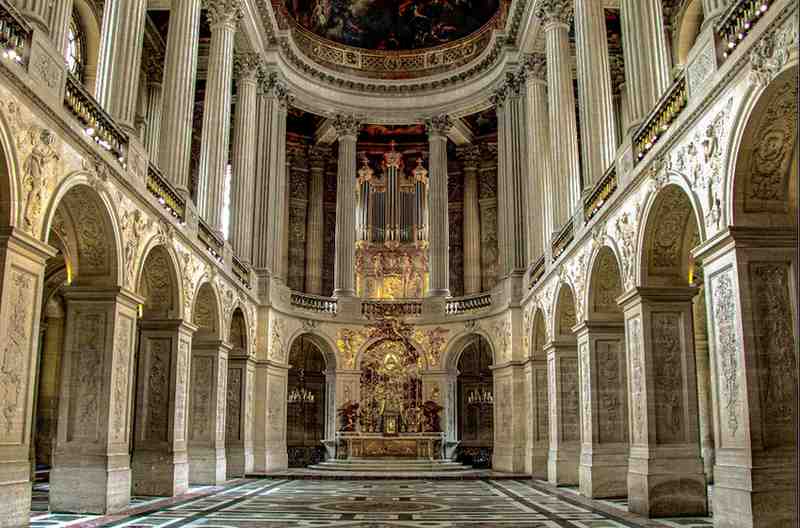 Versailles Palace & Gardens Tour