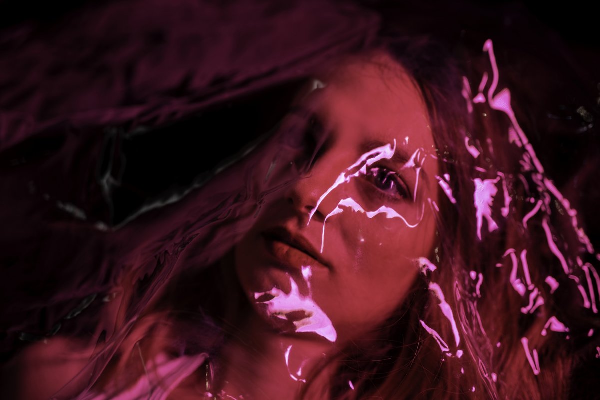 World music je minulosťou, svetový zvuk ostáva. Katarína Máliková vydáva album Postalgia