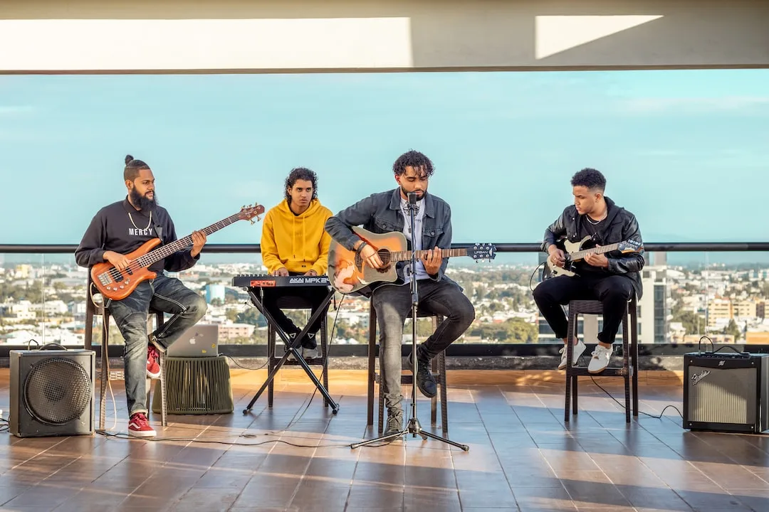 Music Performance enabled by the use of chords