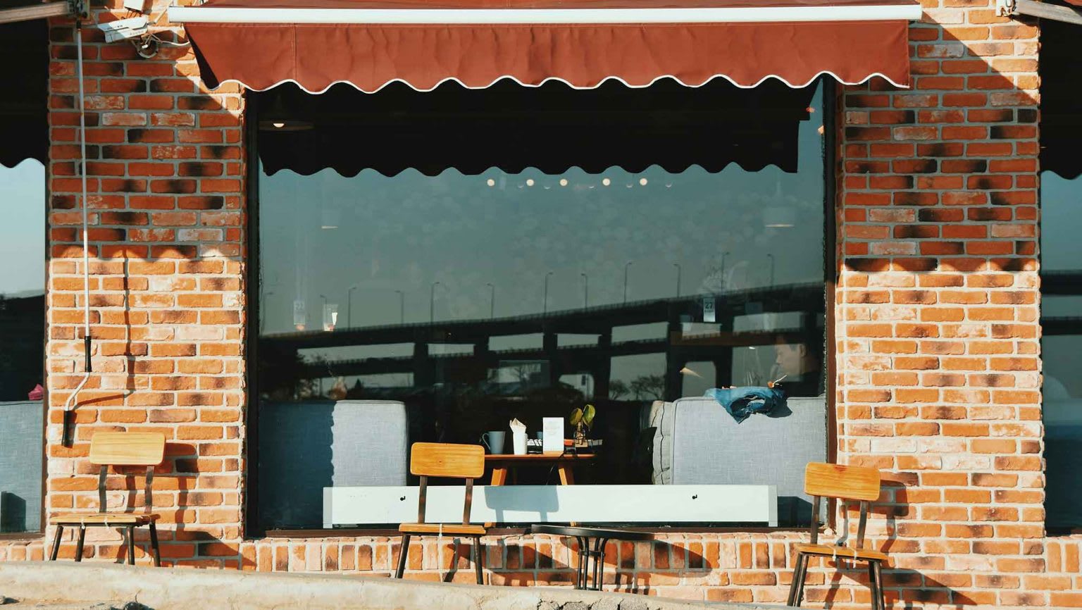 Free Storefront Vinyl Logo Mockup (PSD) - Image 2