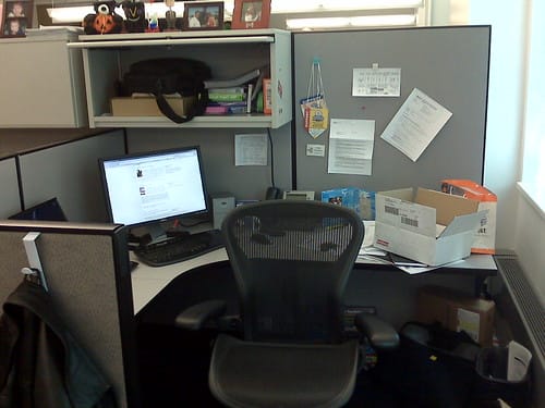 Overall of desk/cube