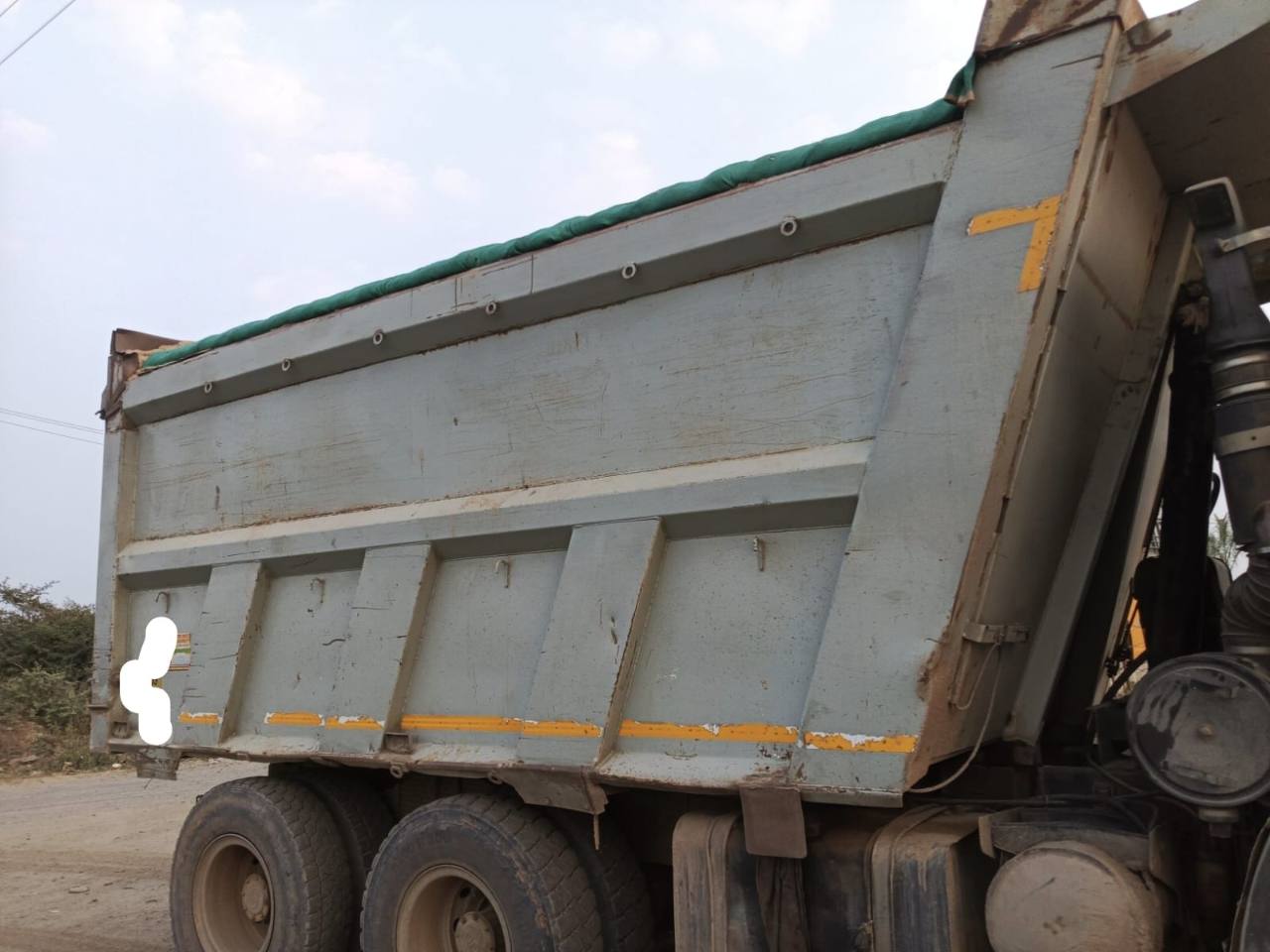 Dumpers TATA Tipper - 2017 — Madhya Pradesh