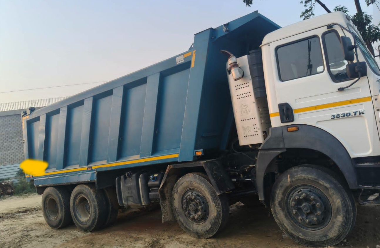Dumpers / Tippers TATA 3530 BS6 - 2025 — Maharashtra