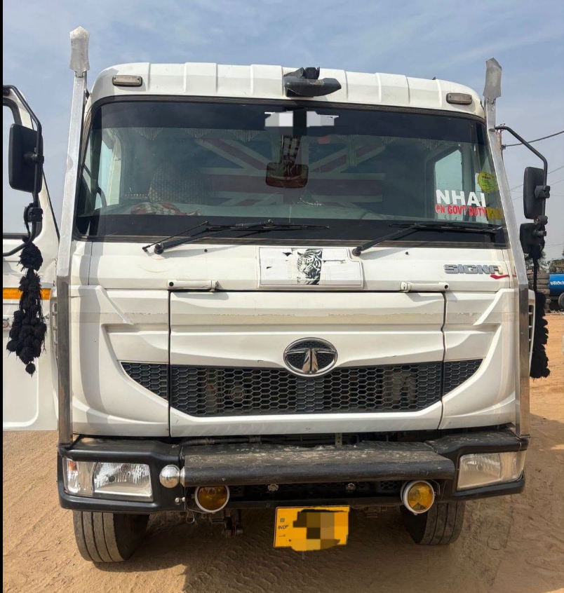 Dumpers / Tippers TATA 3530 BS6 - 2023 — Madhya Pradesh