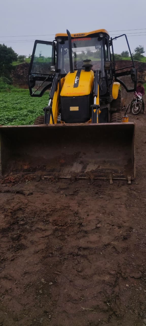 JCB 3DX — Madhya Pradesh