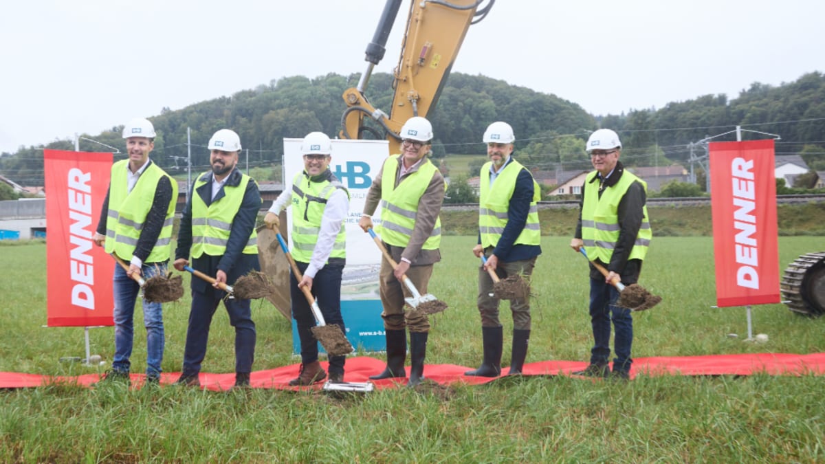 Denner setzt Spatenstich für neue Verteilzentrale