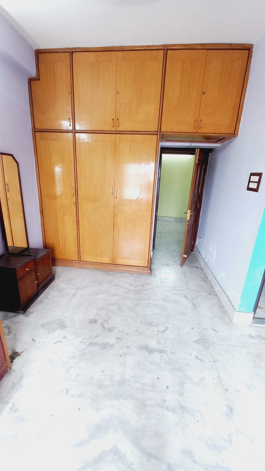 FLAT NEAR ST. VINCENT SCHOOL in Hillview - photo 4