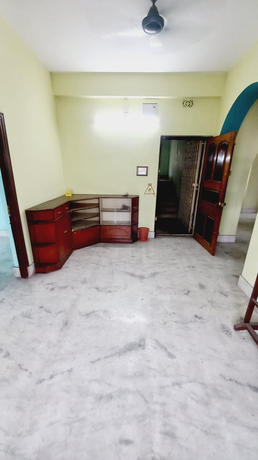 FLAT NEAR ST. VINCENT SCHOOL in Hillview - photo 10