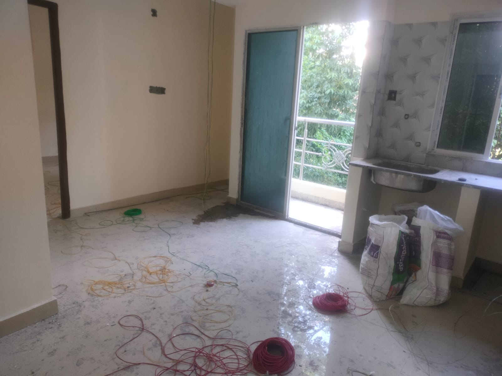 NEW 3BHK FLAT IN BHAGAT SINGH MORE in Bhagat Singh more - photo 1