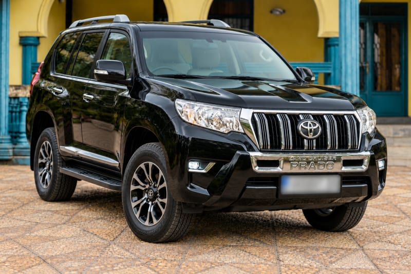 Toyota Prado TXL Noire — vue avant