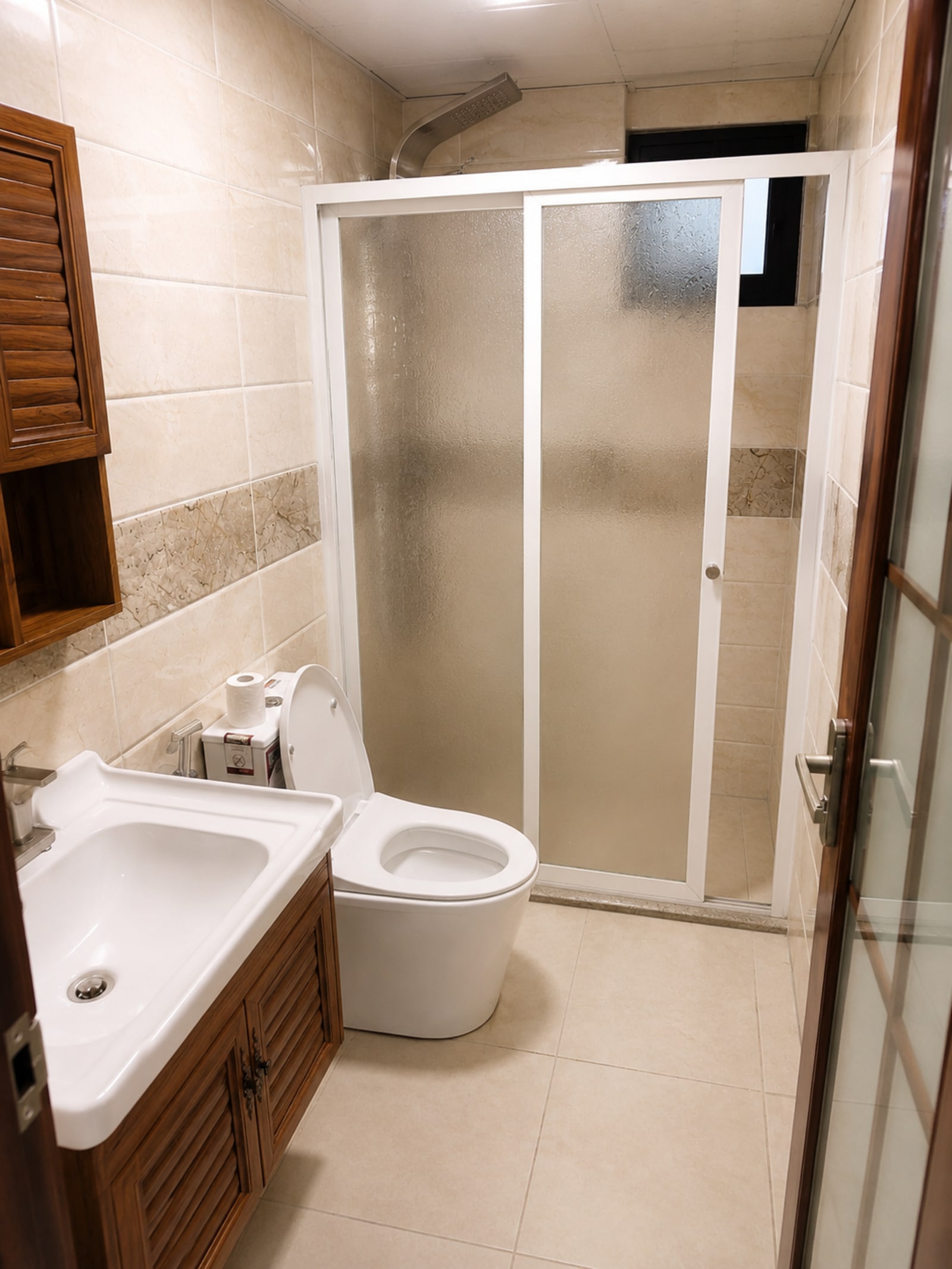 Gombe Safricas — Grand appartement 3 chambres — photo 10