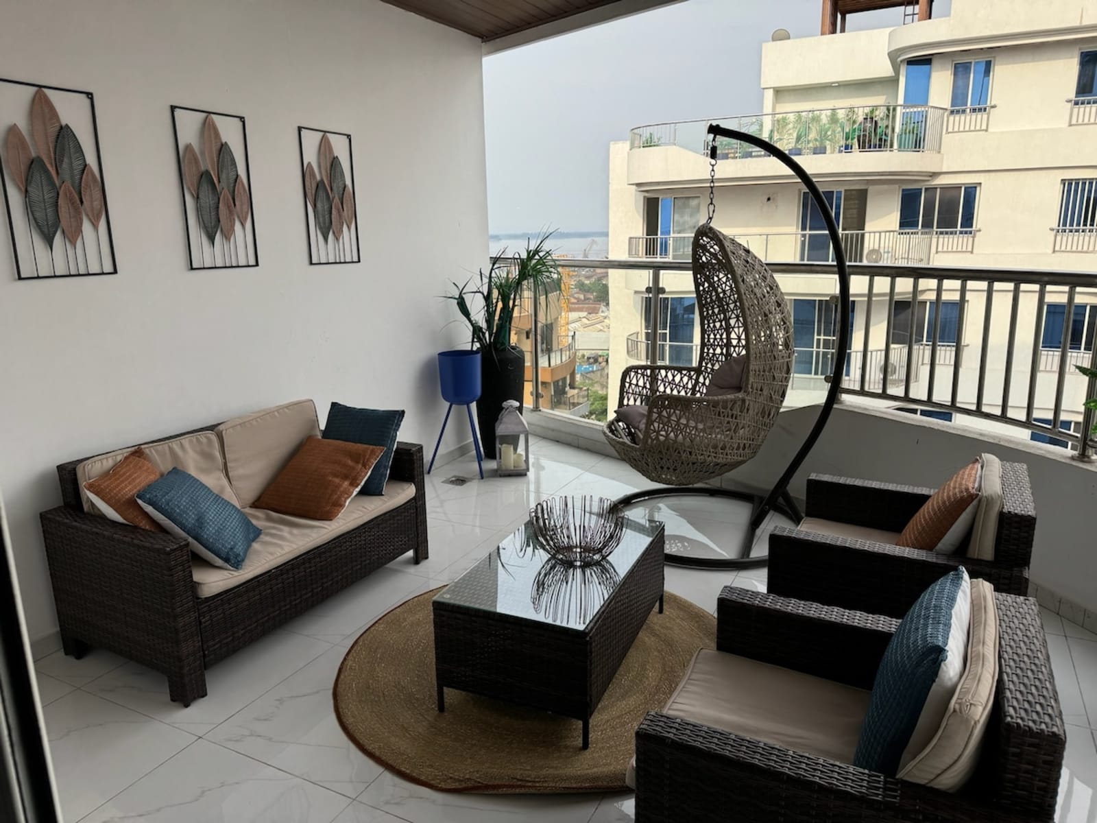 Gombe Design — 3 chambres, balcon & vue rivière — photo 3
