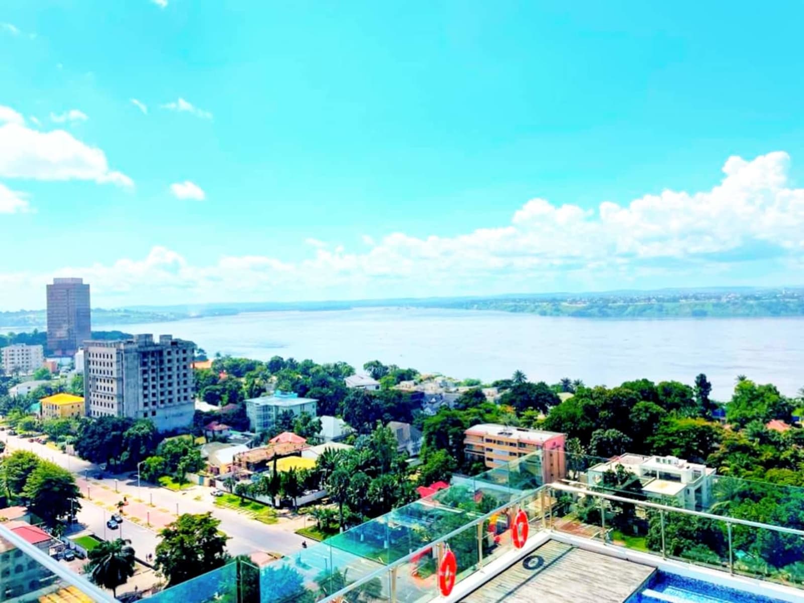 Gombe — Appartement 2 chambres avec piscine et vue panoramique, bord du fleuve — photo 12