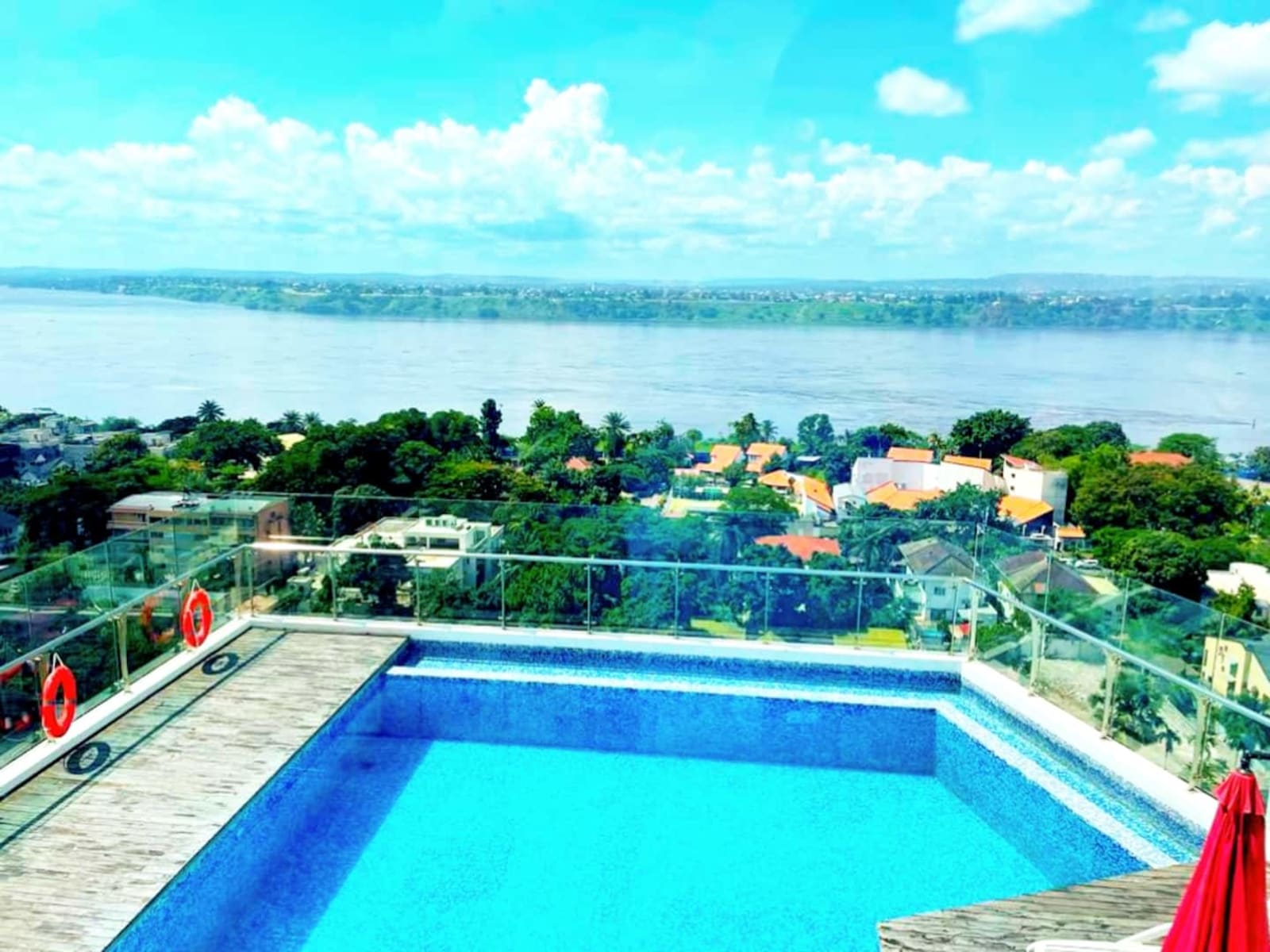 Gombe — Appartement 2 chambres avec piscine et vue panoramique, bord du fleuve — photo 16