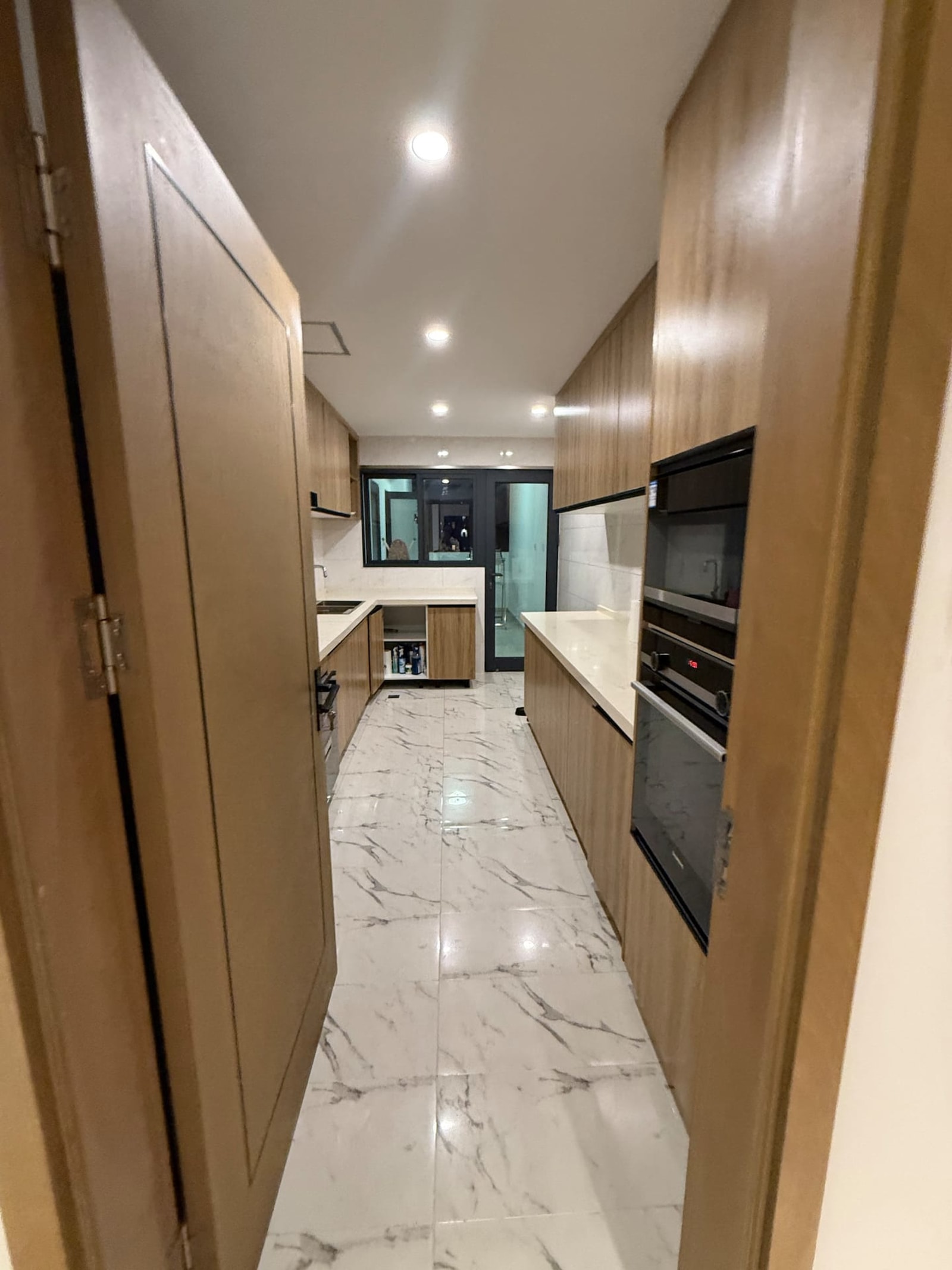 Gombe — Grand 3 chambres avec piscine et salle de sport, proche Pullman — photo 24