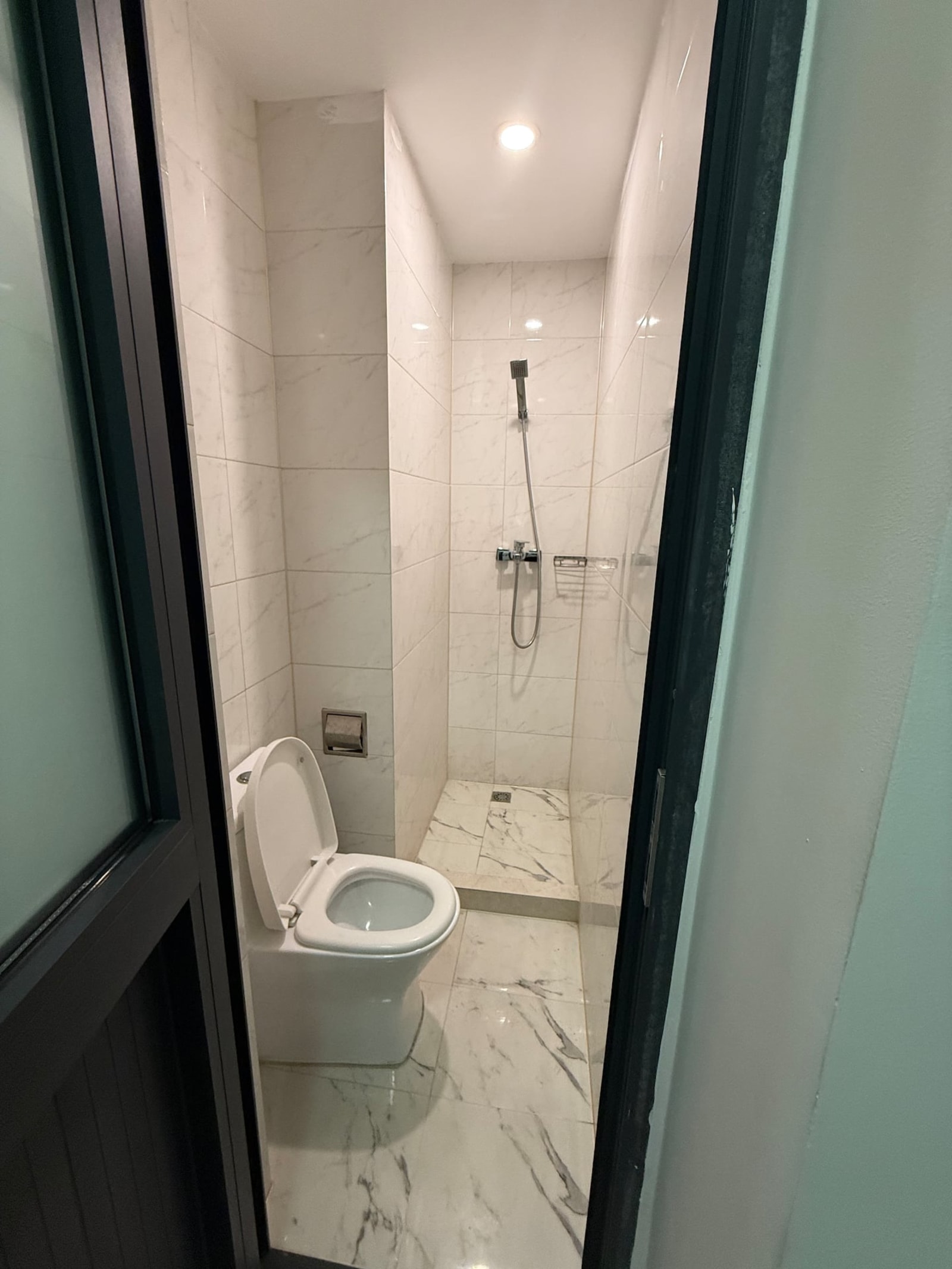 Gombe — Grand 3 chambres avec piscine et salle de sport, proche Pullman — photo 36