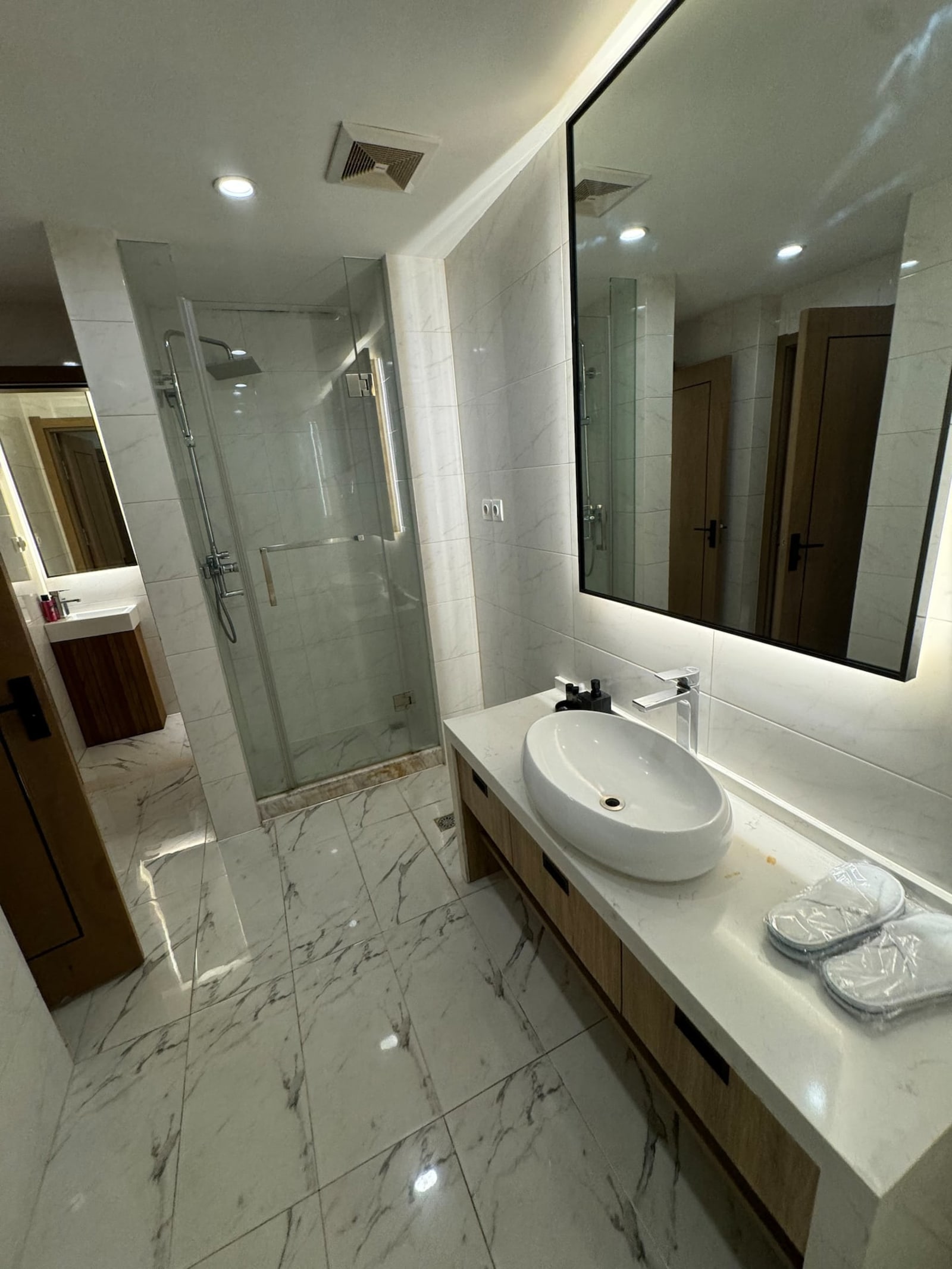Gombe - Grand 3 chambres avec piscine sur le toit et vue fleuve Congo — photo 31