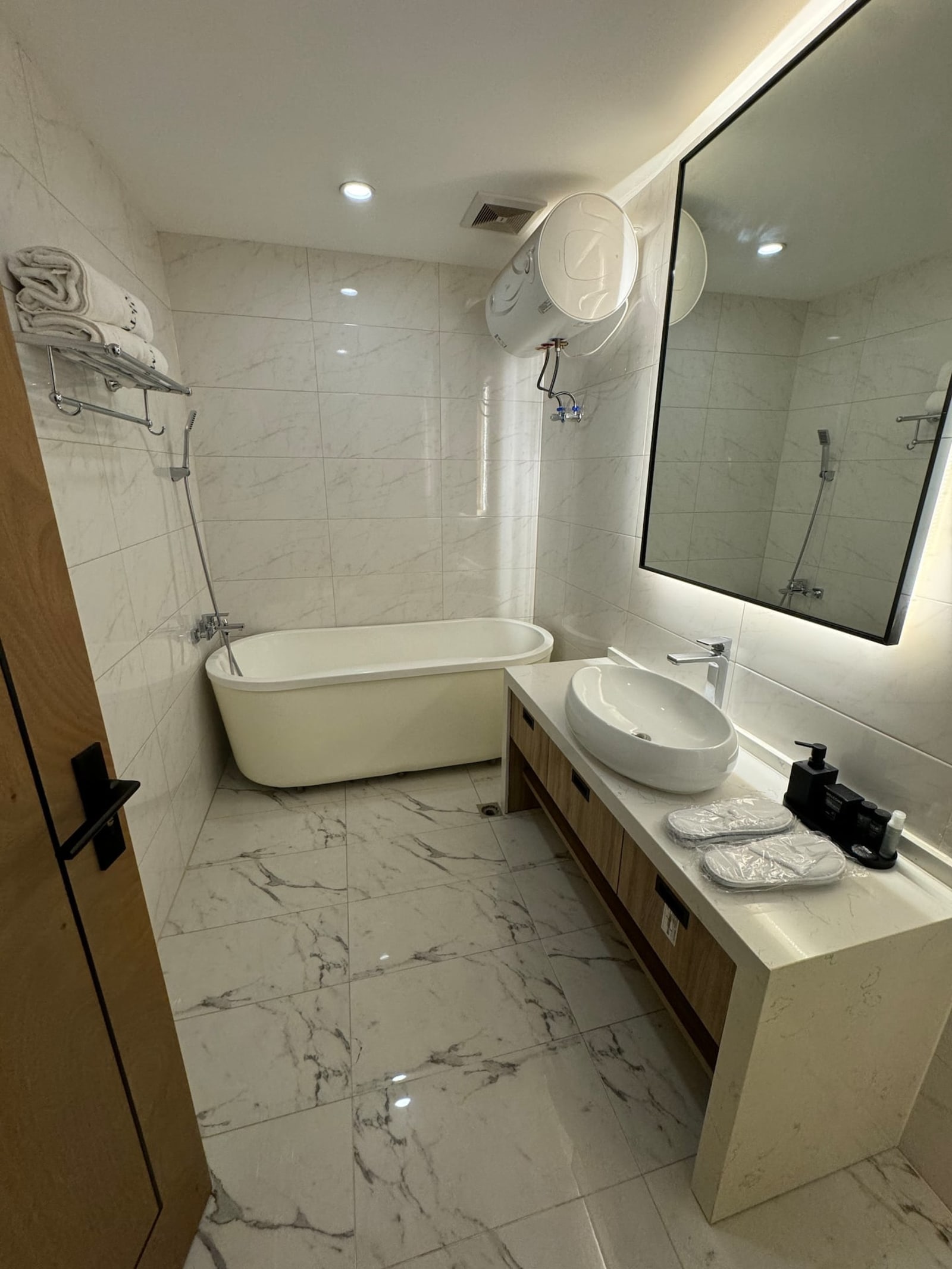 Gombe - Grand 3 chambres avec piscine sur le toit et vue fleuve Congo — photo 58