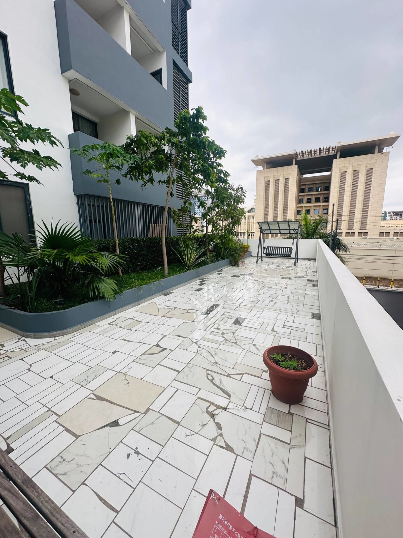 Gombe — Grand 3 chambres avec piscine et salle de sport, quartier diplomatique — photo 37