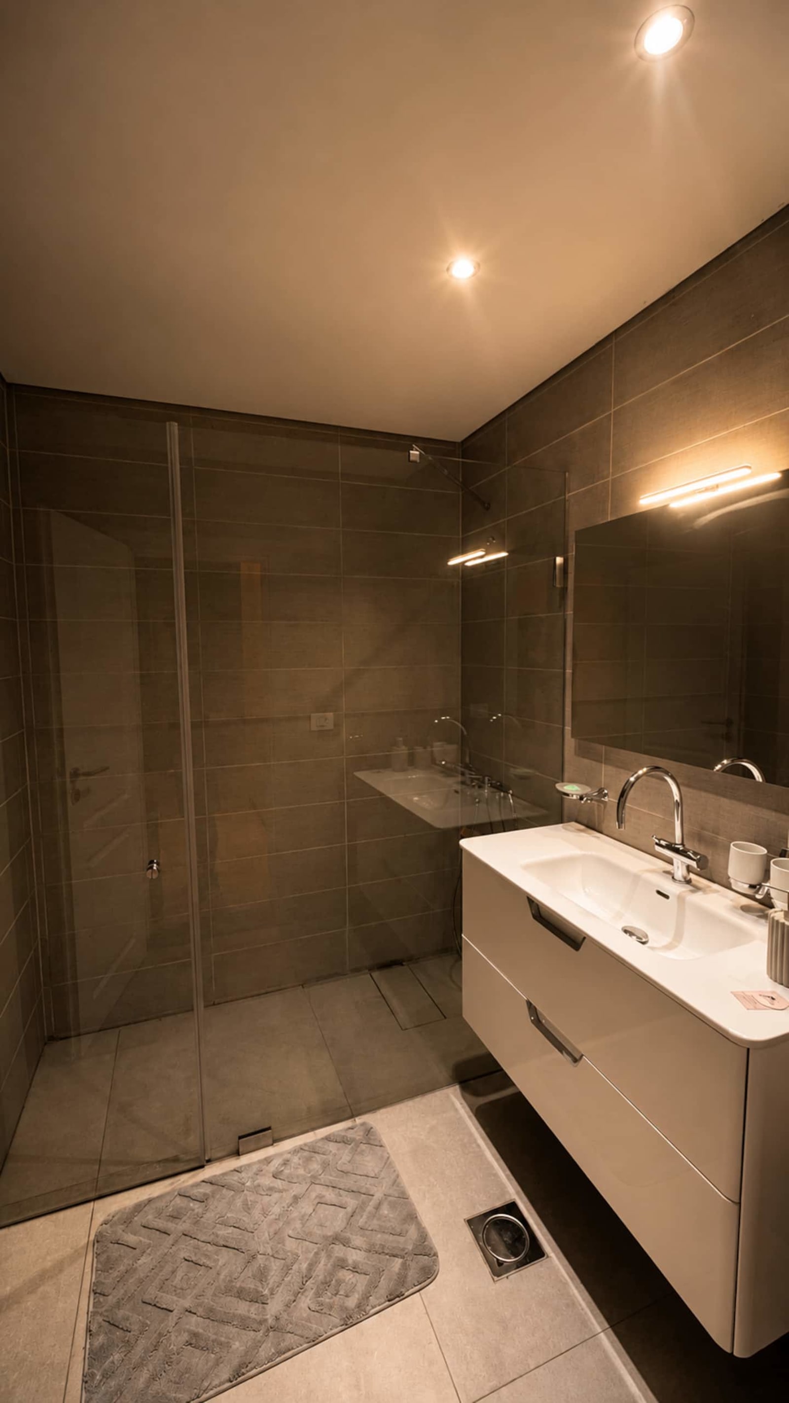 Gombe - Appartement premium 1 chambre avec piscine, Matrix Tower — photo 15