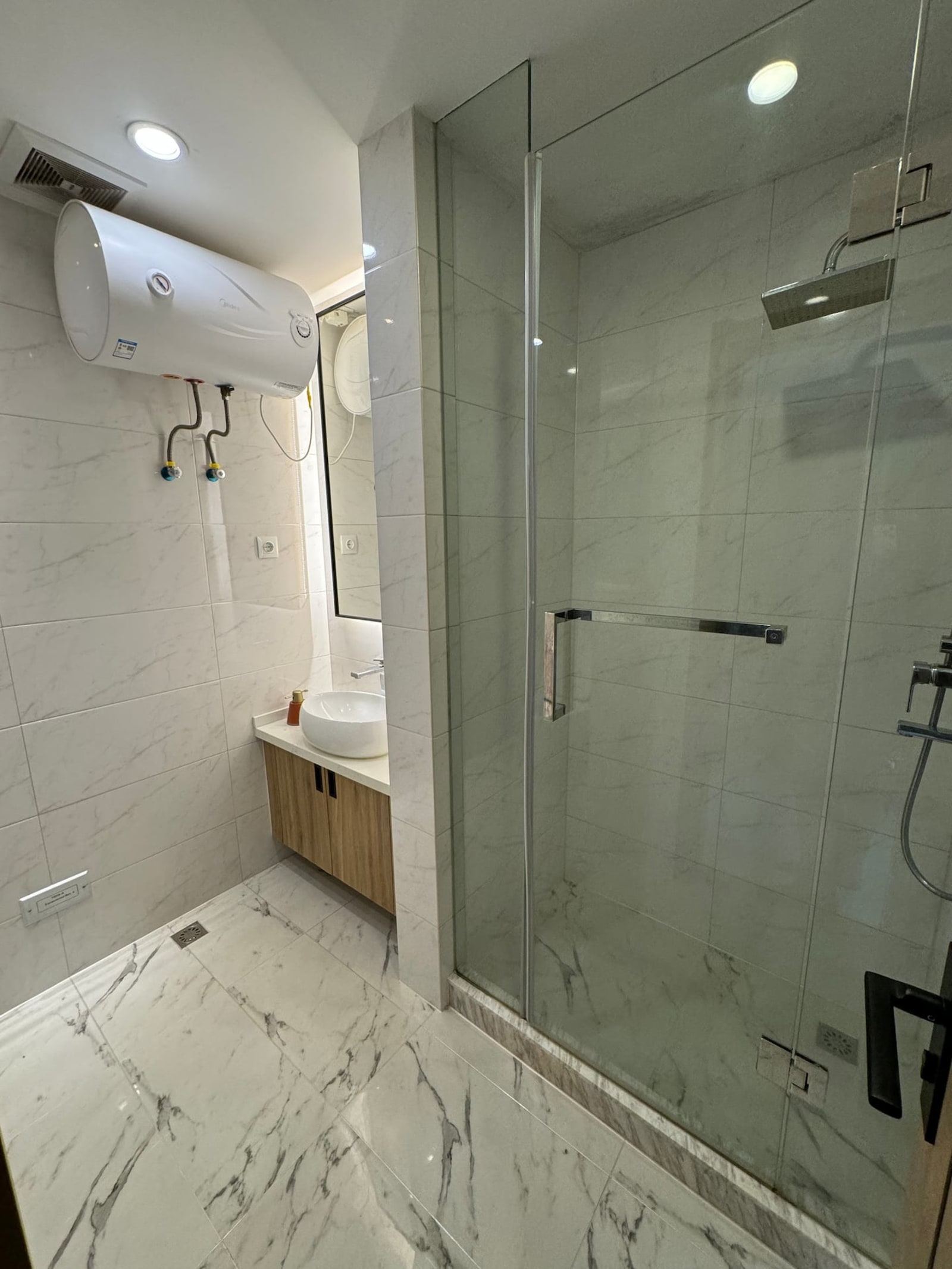 Gombe Pullman — Appartement 2 chambres, piscine et salle de sport — photo 8