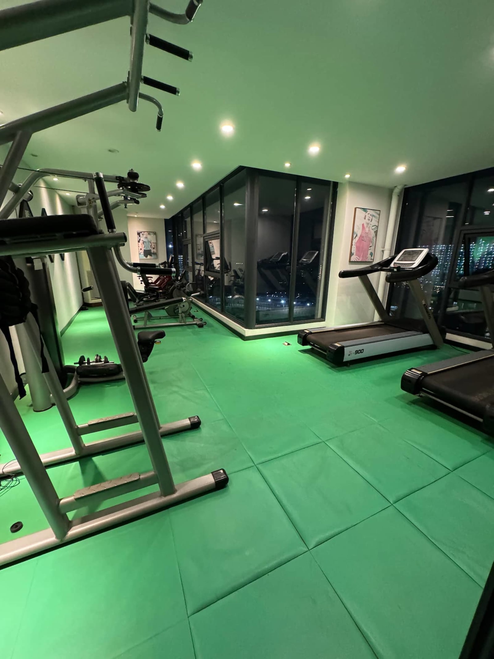 Gombe Pullman — Appartement 2 chambres, piscine et salle de sport — photo 12