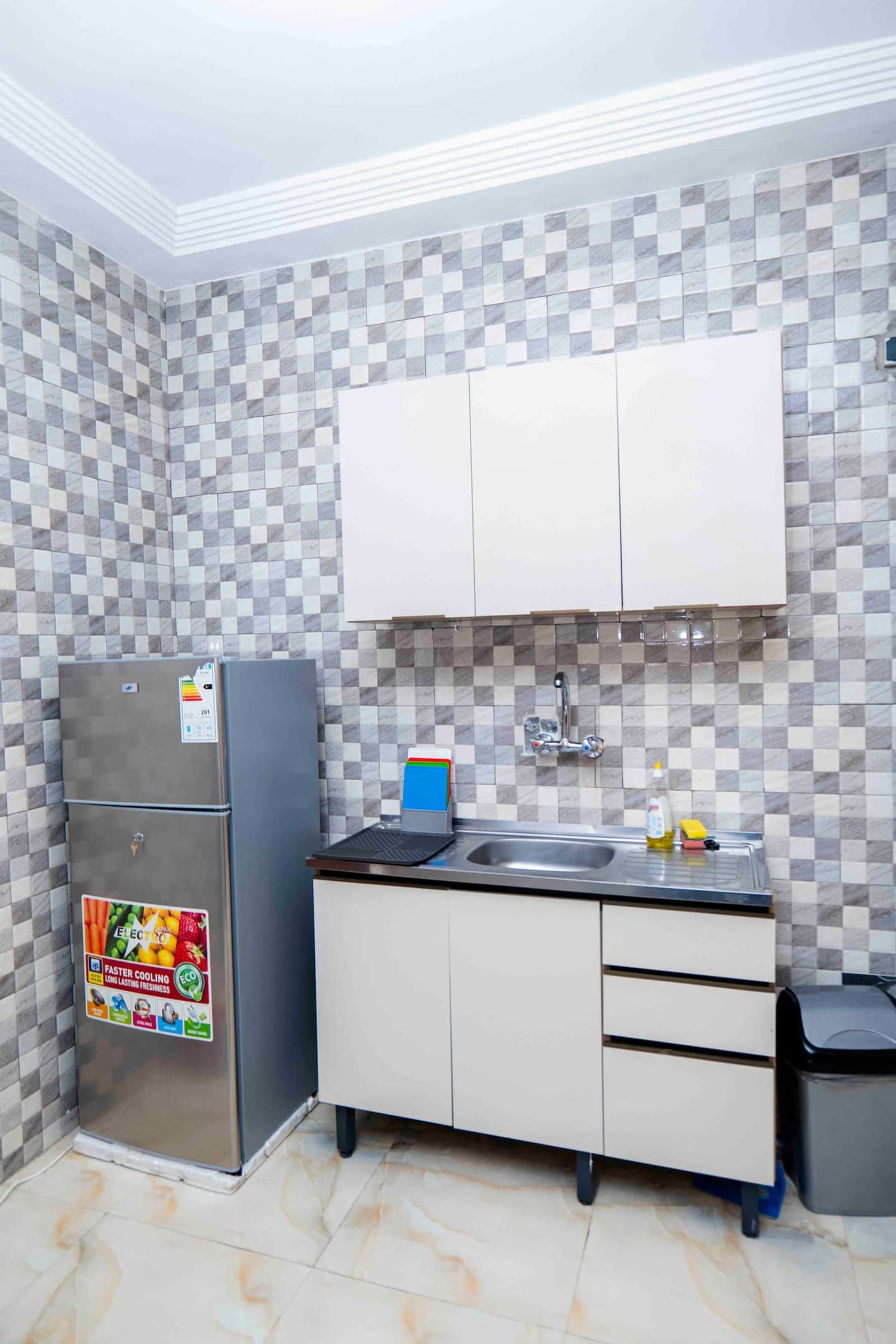 Gombe — appartement 3 chambres avec ménage et sécurité — photo 19
