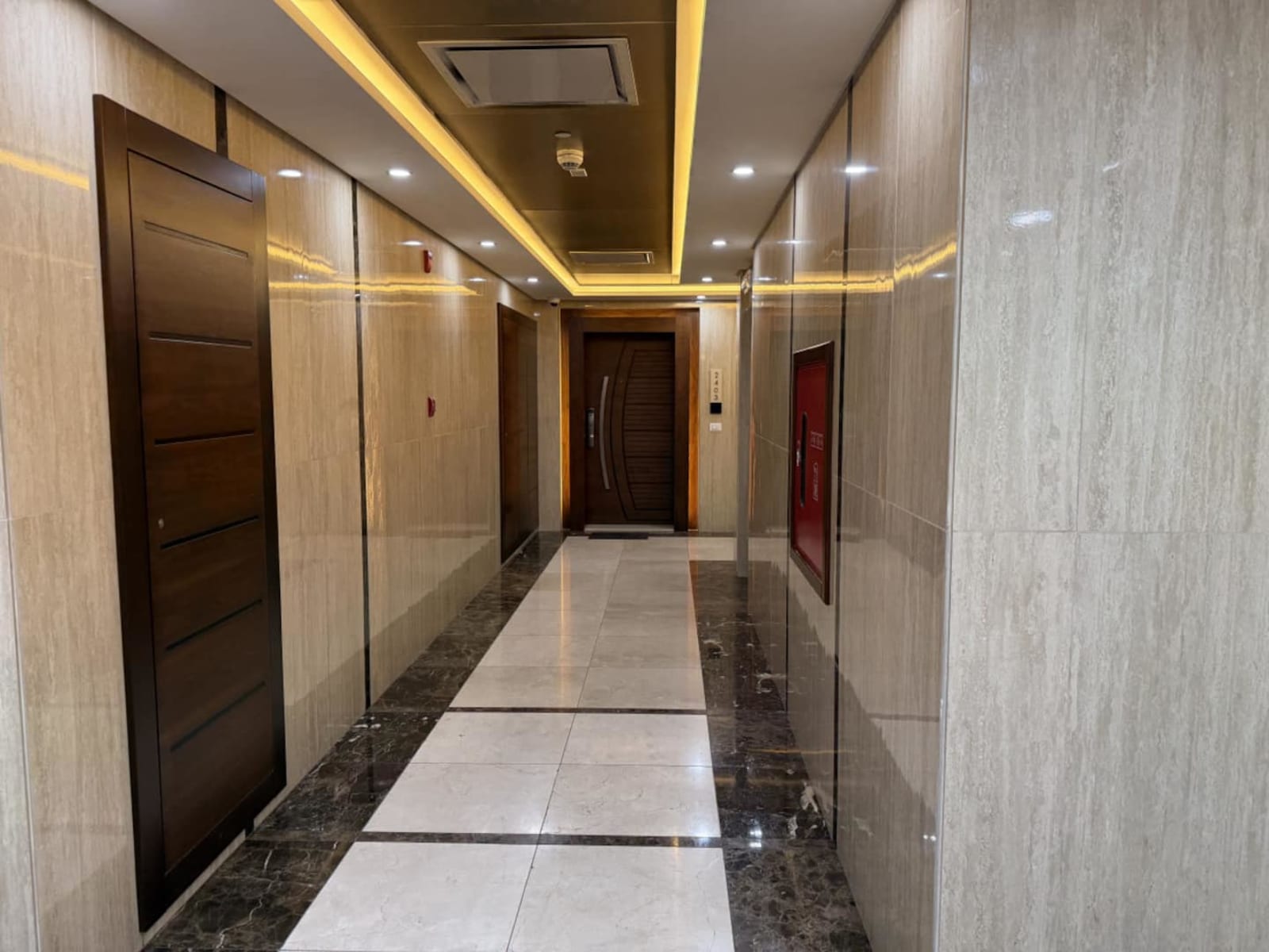 Gombe, River Towers — 3 chambres, vue fleuve et balcon privé — photo 9