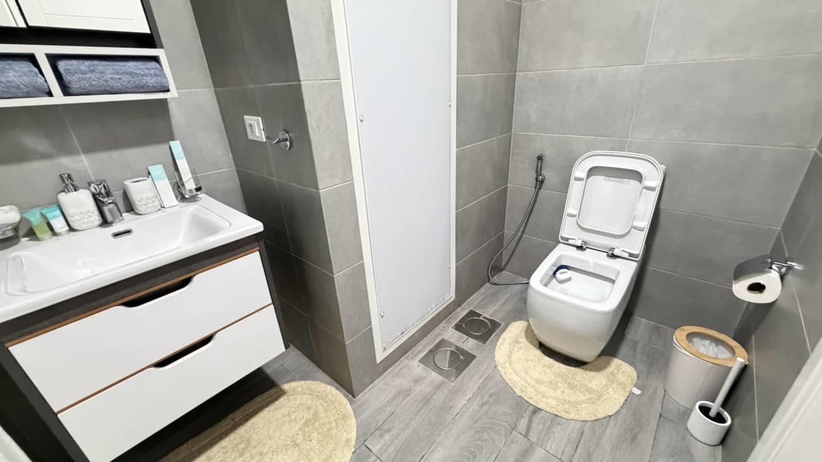Gombe, River Towers — 3 chambres, vue fleuve et balcon privé — photo 28