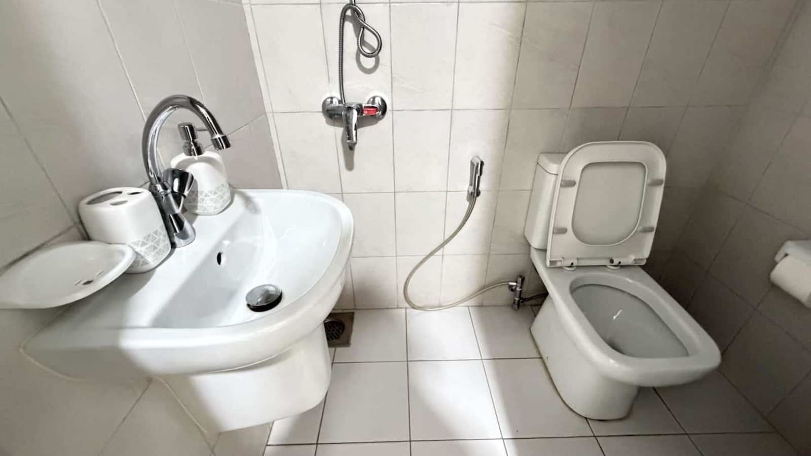 Gombe, River Towers — 3 chambres, vue fleuve et balcon privé — photo 41