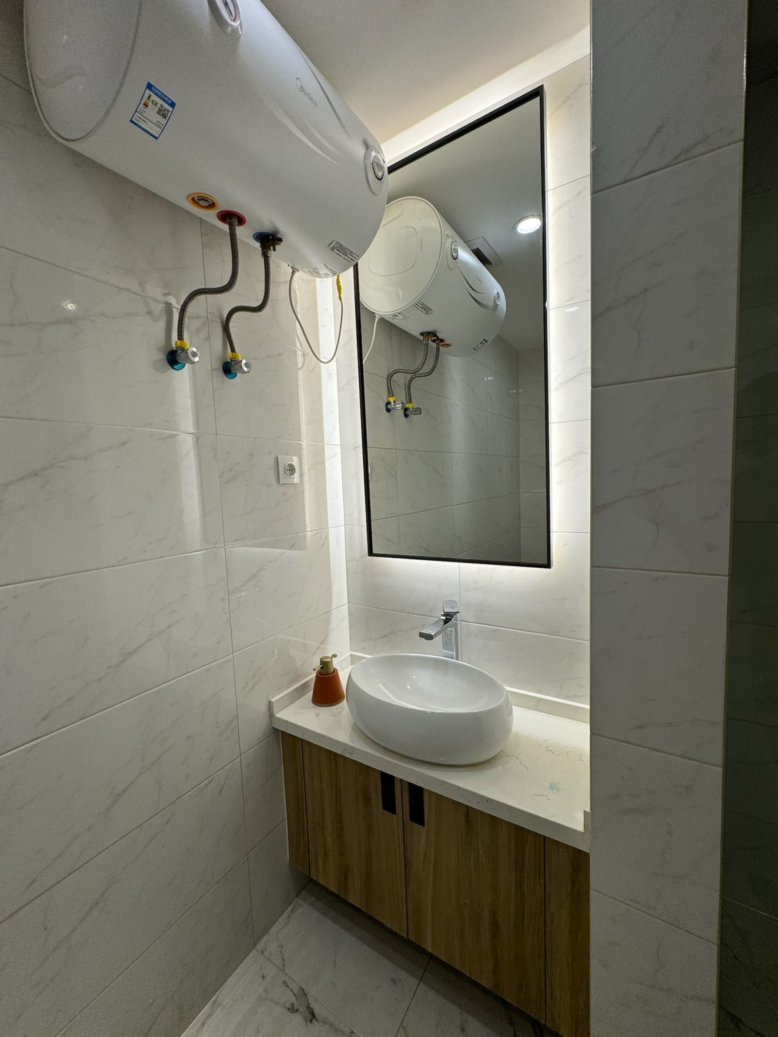 Gombe Aimée Towers — 2 chambres avec piscine et salle de sport — photo 11