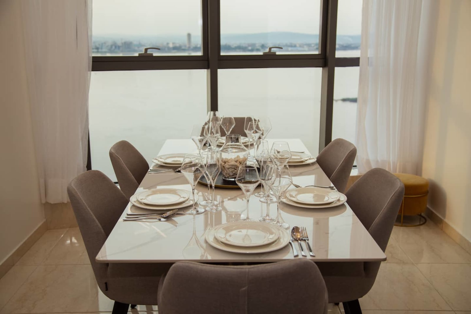 Gombe, River Towers — appartement 2 chambres, vue sur le fleuve — photo 18