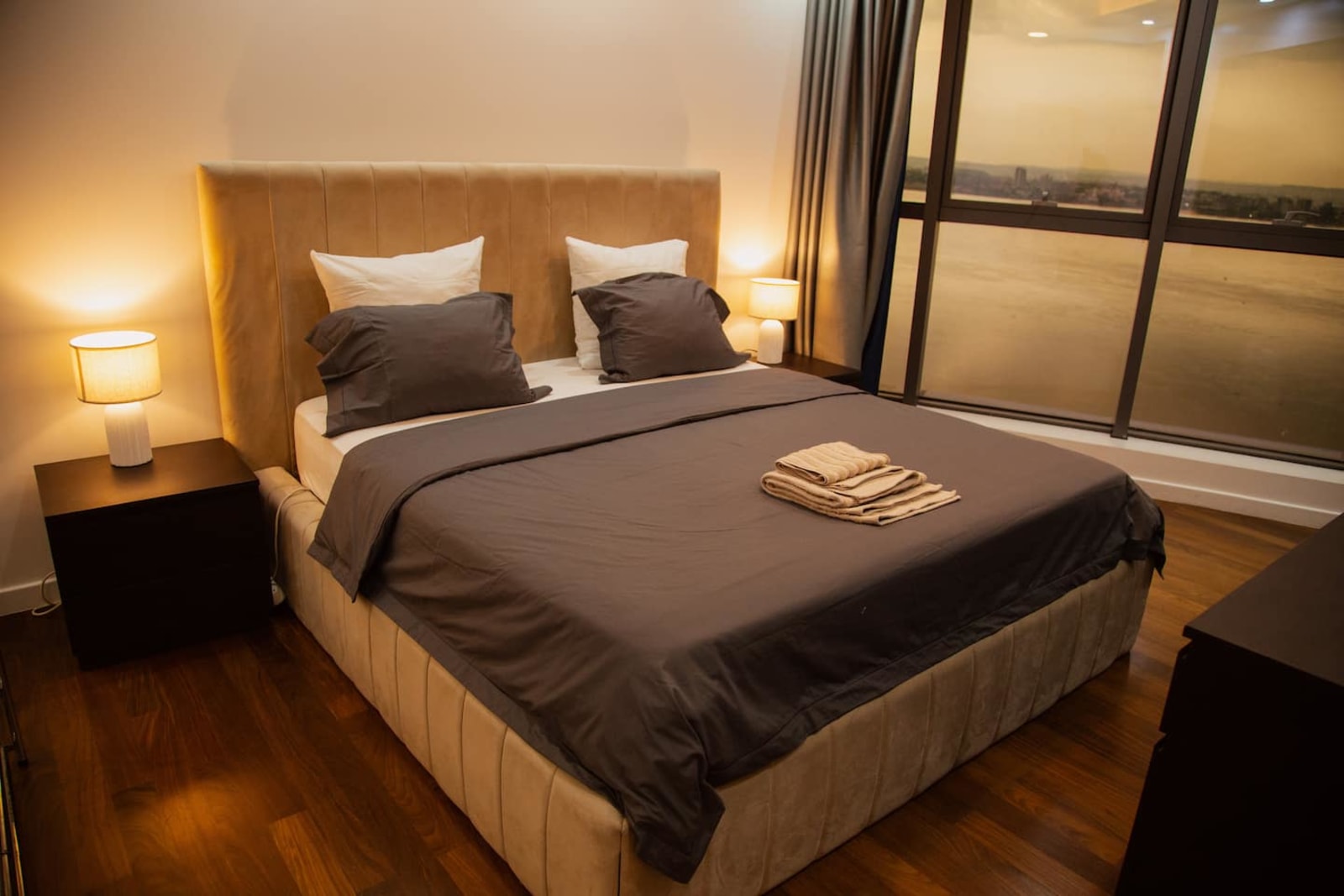 Gombe, River Towers — appartement 2 chambres, vue sur le fleuve — photo 25