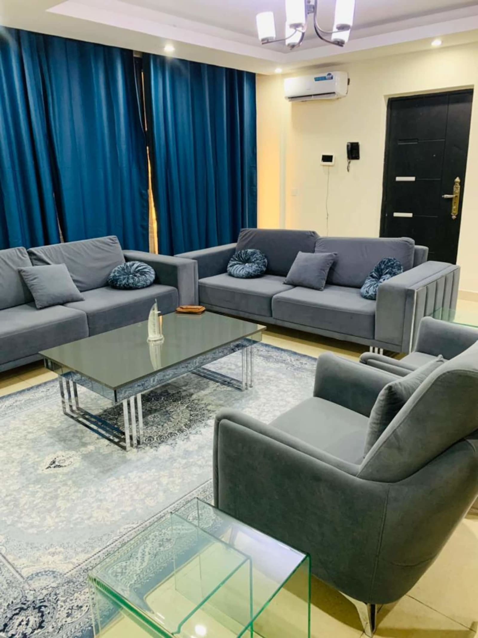 Gombe GB Diplomate — appartement 3 chambres avec piscine et fitness — photo 6