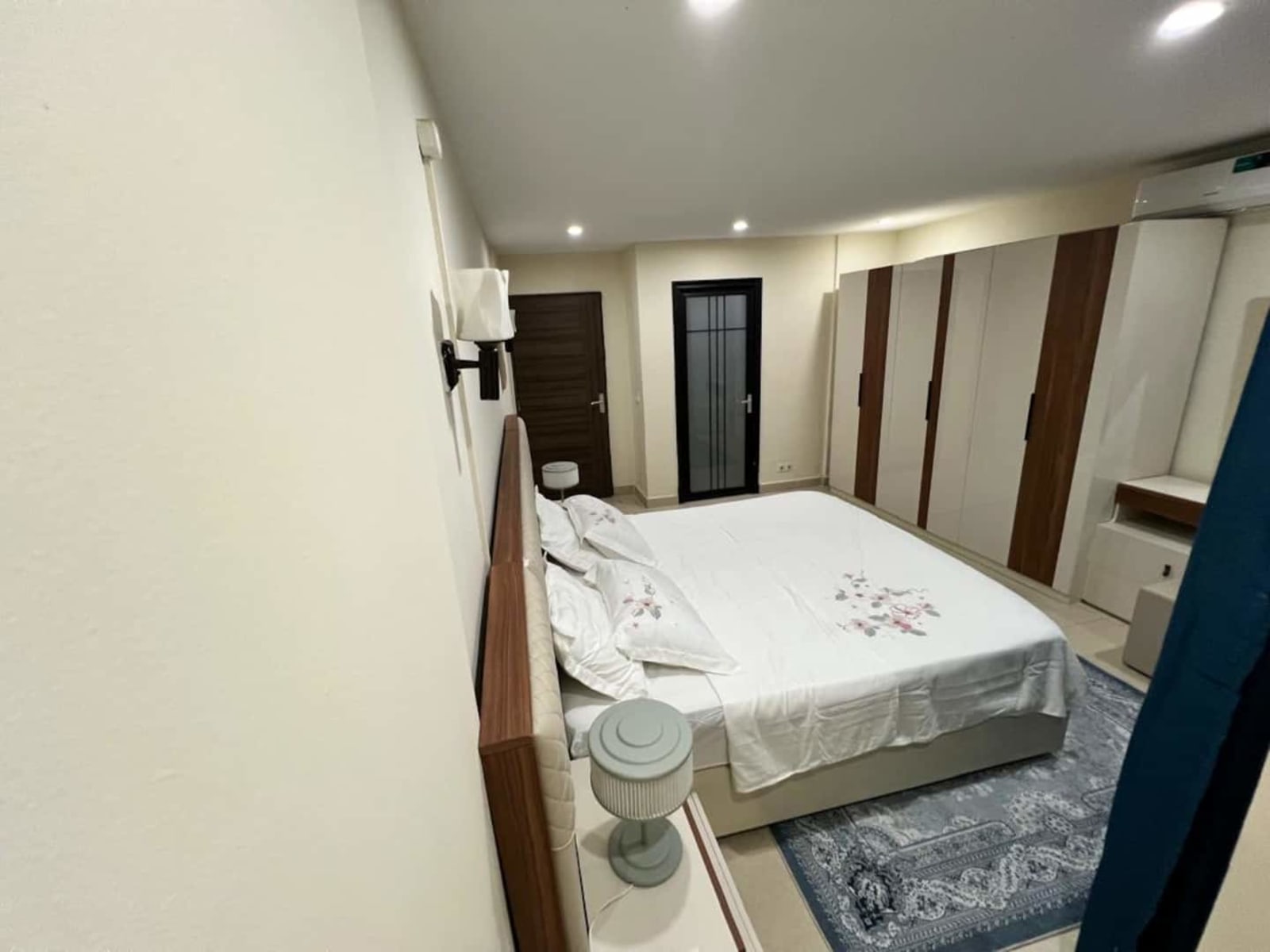 Gombe GB Diplomate — appartement 3 chambres avec piscine et fitness — photo 8