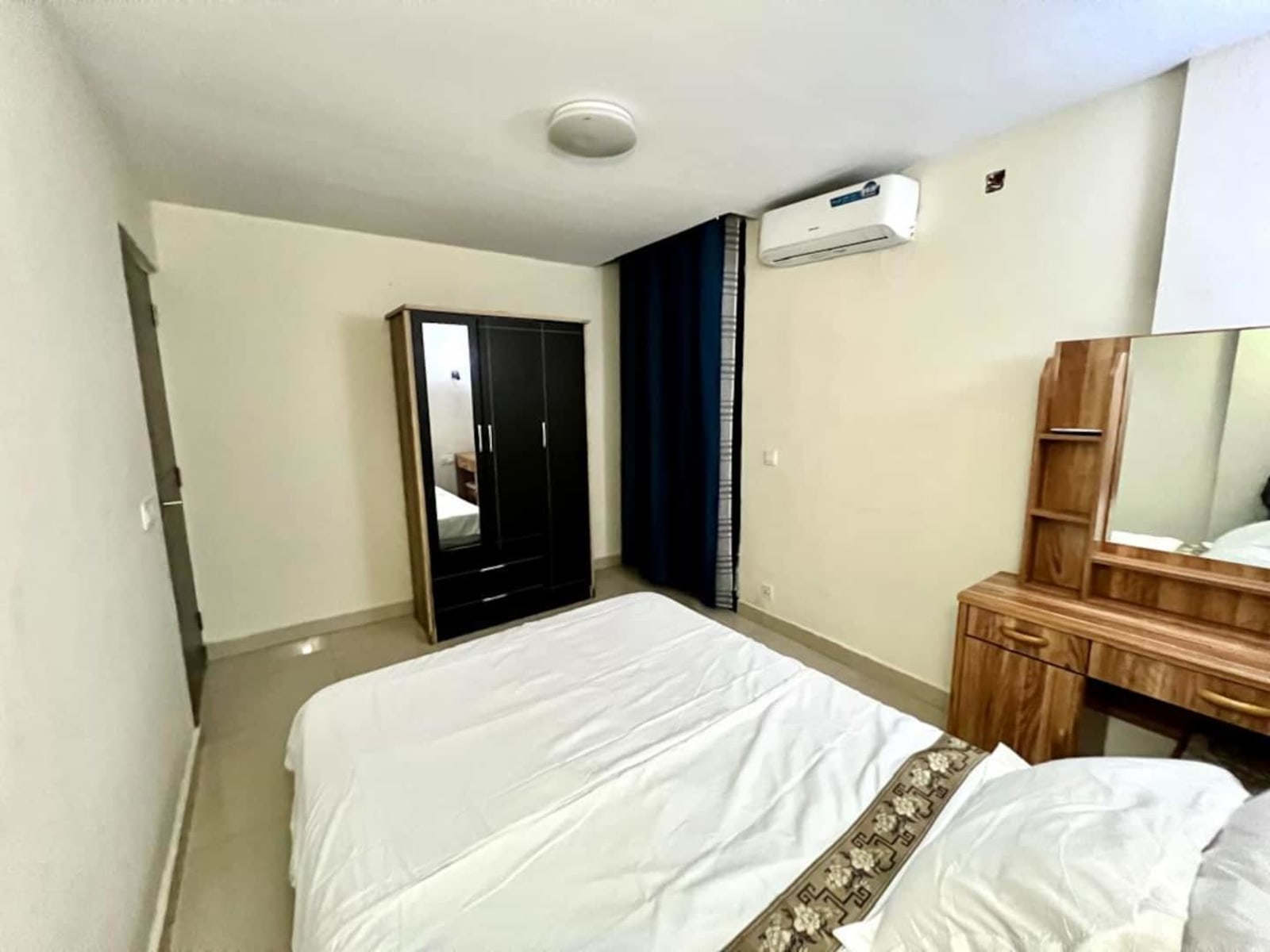 Gombe GB Diplomate — appartement 3 chambres avec piscine et fitness — photo 13