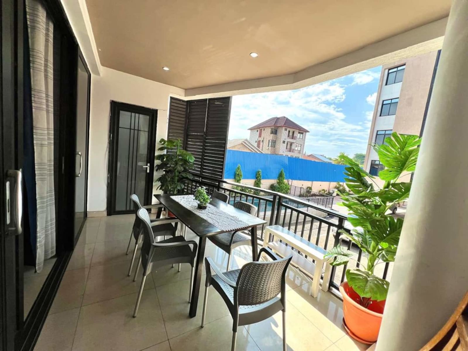 Gombe GB Diplomate — appartement 3 chambres avec piscine et fitness — photo 19