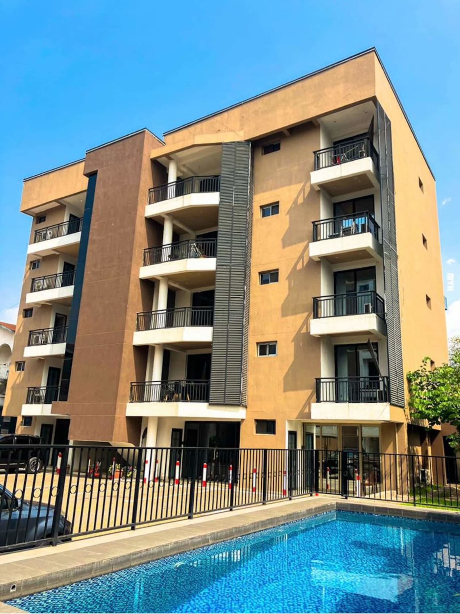 Gombe GB Diplomate — appartement 3 chambres avec piscine et fitness — photo 20