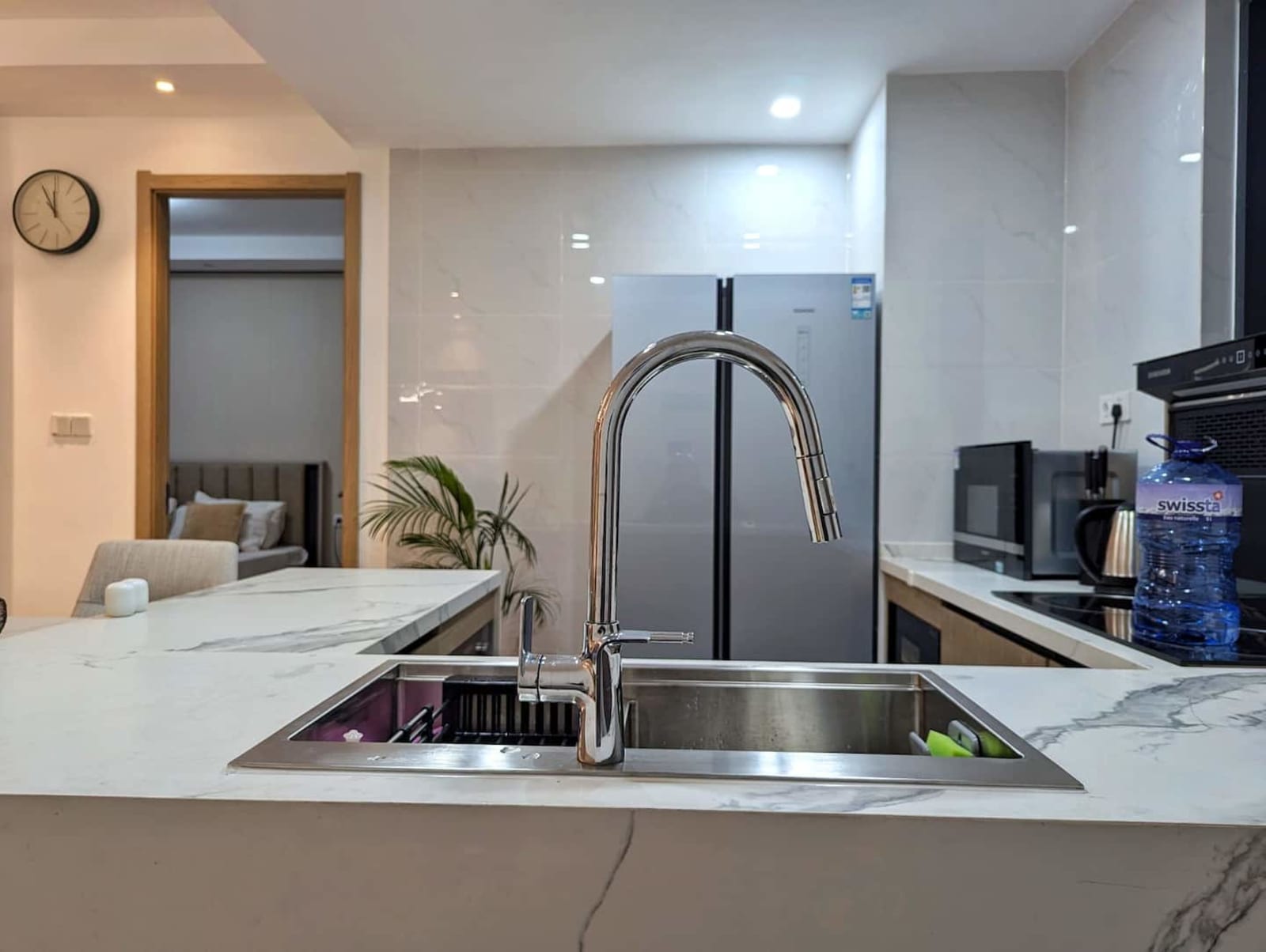 Gombe — appartement une chambre avec vue sur le fleuve et piscine — photo 8
