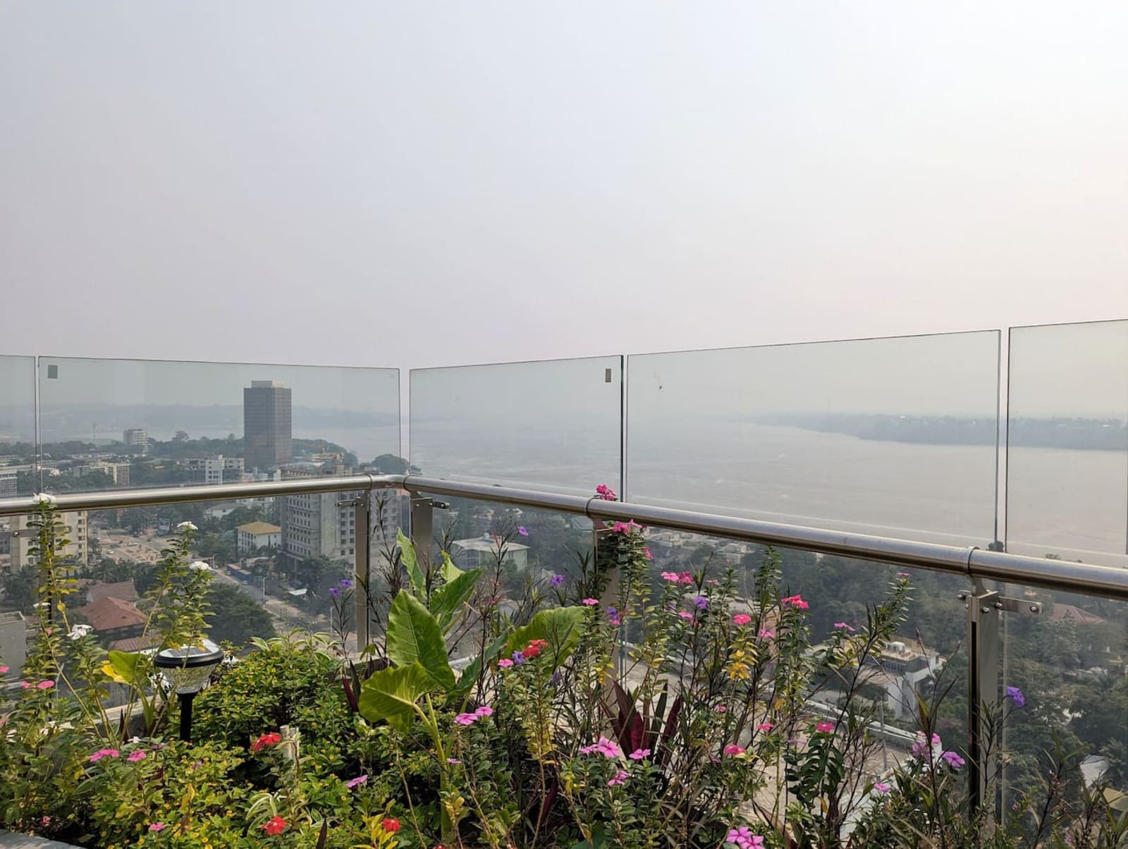 Gombe — appartement une chambre avec vue sur le fleuve et piscine — photo 27