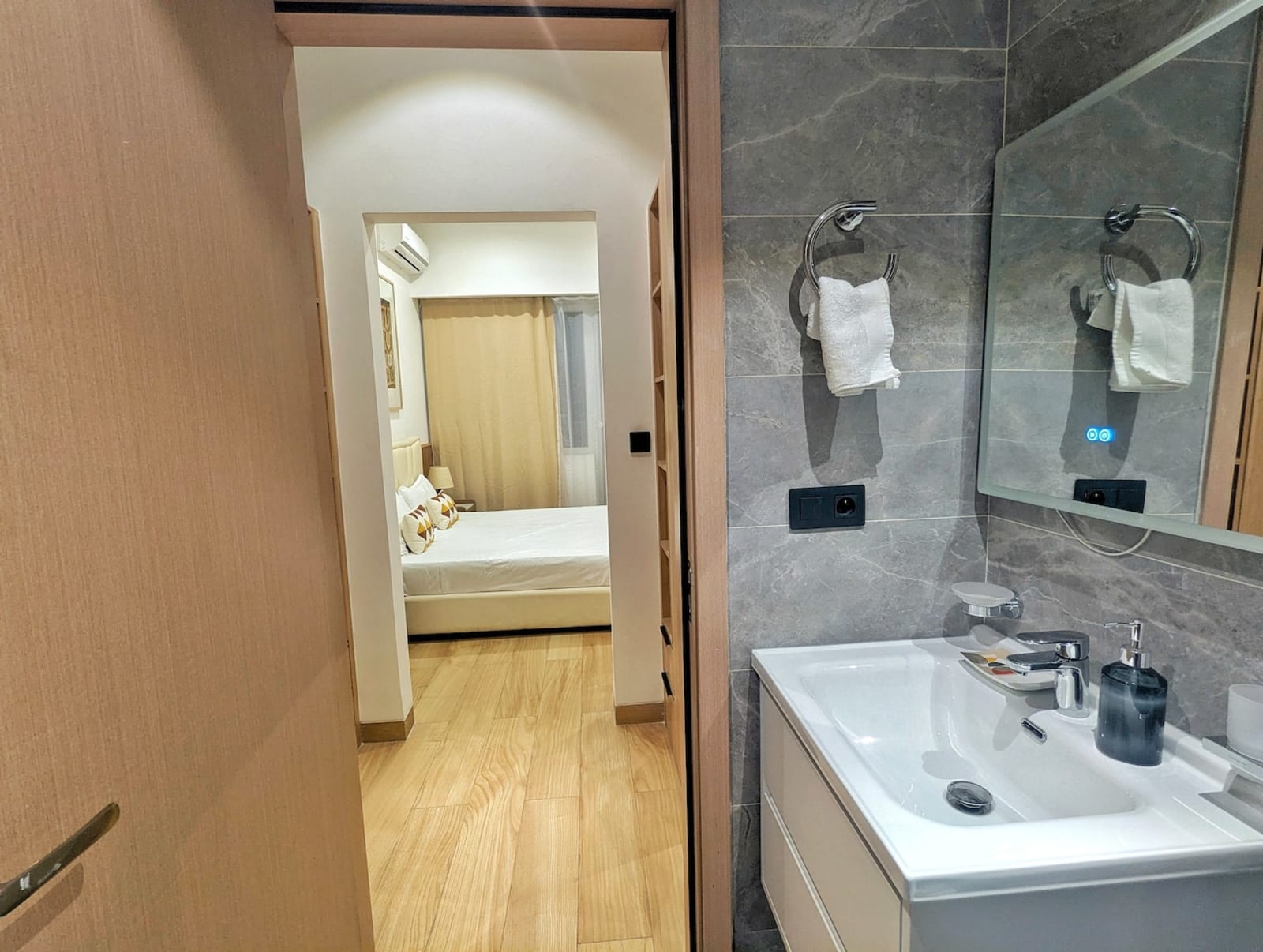 Gombe La Promenade II — une chambre, piscine et salle de sport — photo 17